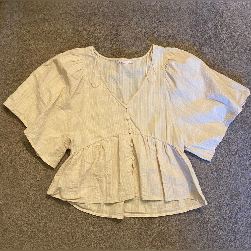 Light peach color